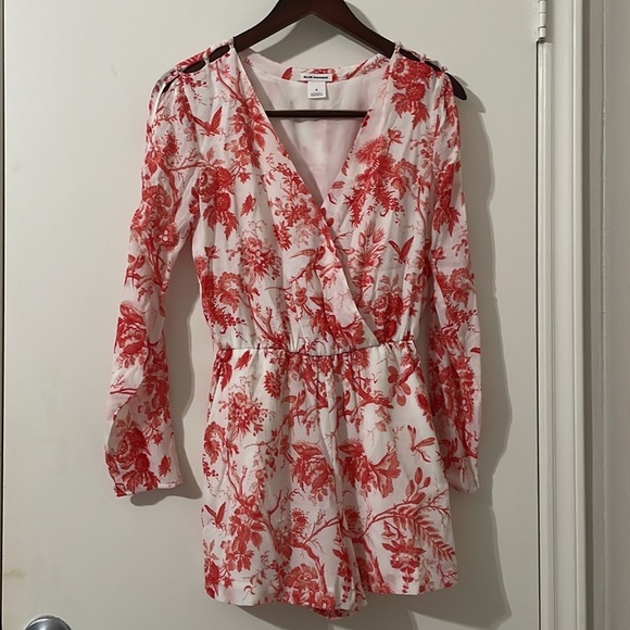 Club Monaco Makayla Romper Size 0 - Picture 4 of 12